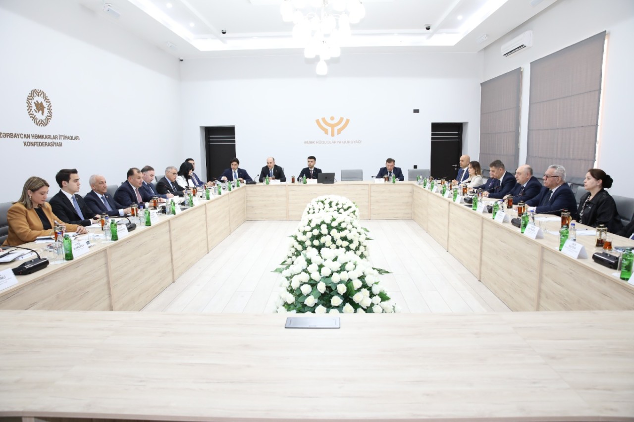 Azərbaycan Həmkarlar İttifaqları Konfederasiyasında yeni mərkəzin açılışı oldu - FOTOLAR
